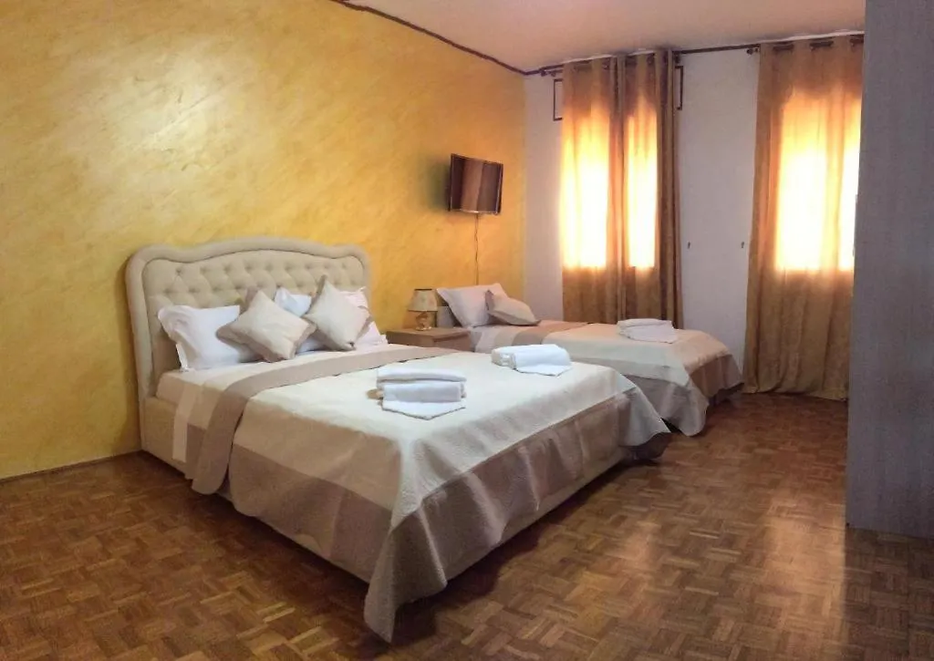 Chowdhury House Mestre Olaszország