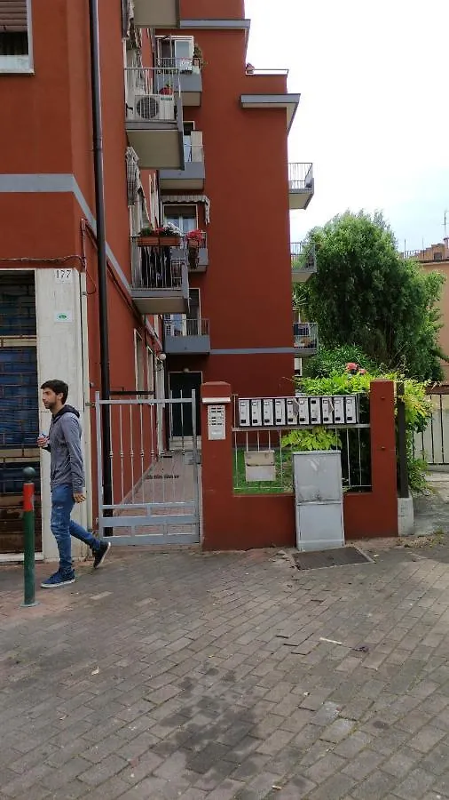 Panzió Chowdhury House Mestre