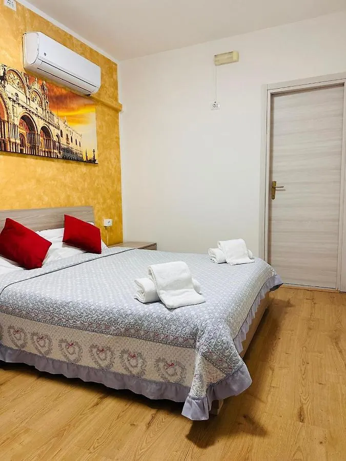 Panzió Chowdhury House Mestre Olaszország